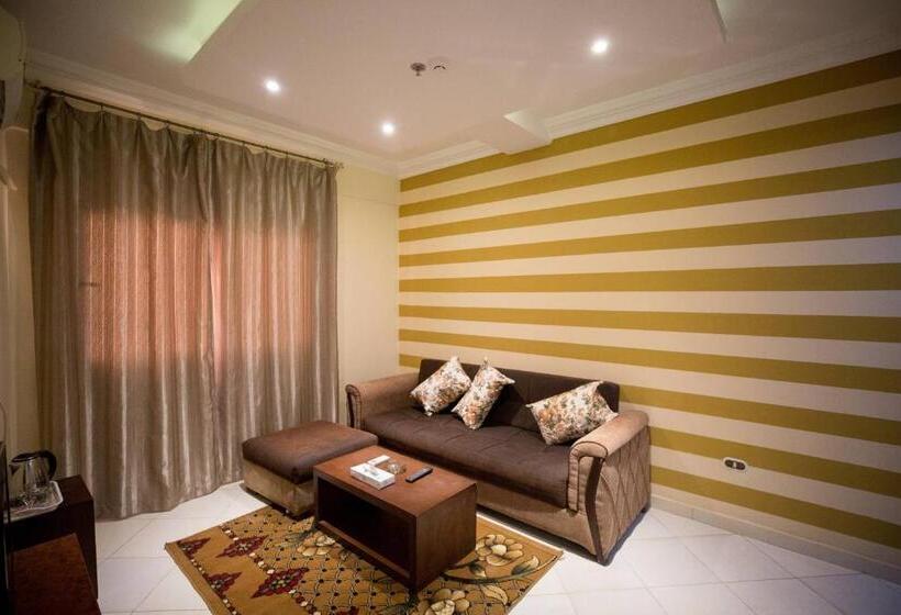 سوییت لوکس, Majorica Marina