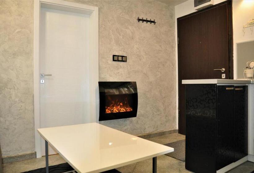 Апартаменты 1 Спальня, Ema Artistic House