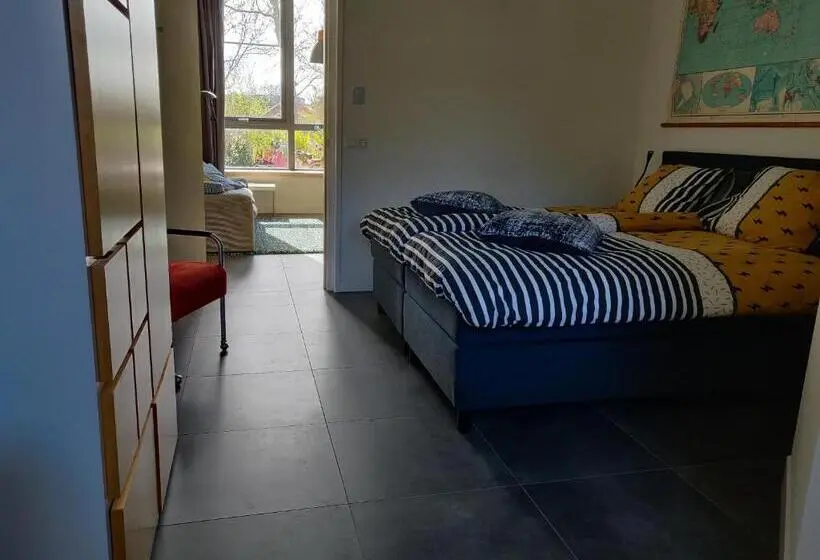 スタンダードルーム, Logement De School Middelburg