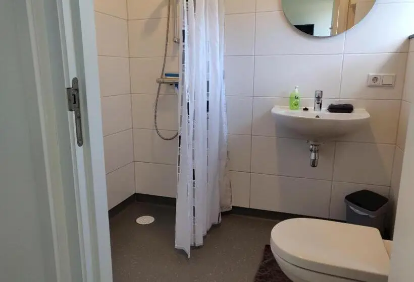 スタンダードルーム, Logement De School Middelburg