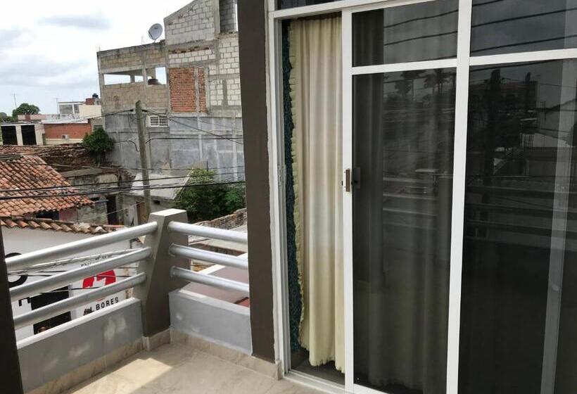 テラス付きシングルルーム, Central Parq