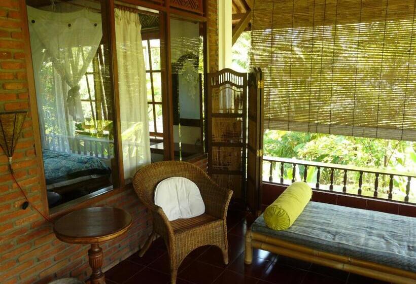 חדר סטנדרט נוף לים עם מרפסת, Bali Sandat