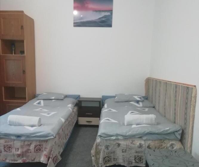 חדר קלאסי לשלושה, Privát Szállás Miskolctapolca