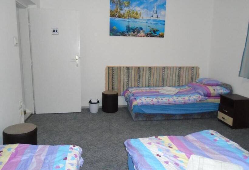 트리플 클래식 룸, Privát Szállás Miskolctapolca