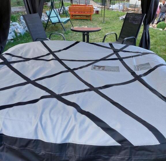 חדר קלאסי לשלושה, Privát Szállás Miskolctapolca