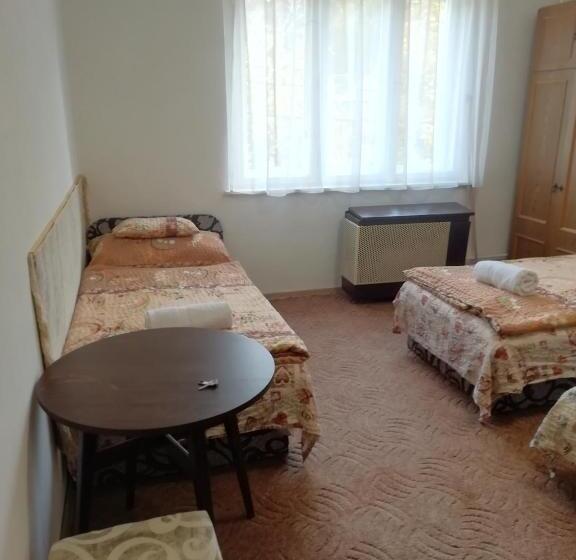 4인용 스탠다드 룸, Privát Szállás Miskolctapolca