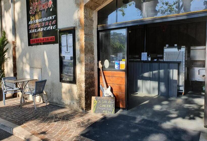 חדר סטנדרט, Le Tempo