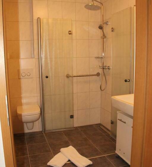 חדר סטנדרט עם מרפסת, Landhotel Traube