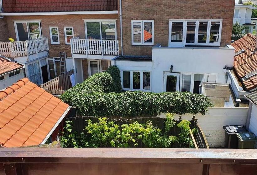 غرفة قياسية مزوَّدة بشُرفة, Guesthouse Zandvoort