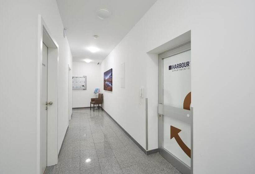 اتاق استاندارد یک نفره, Harbour Apartments