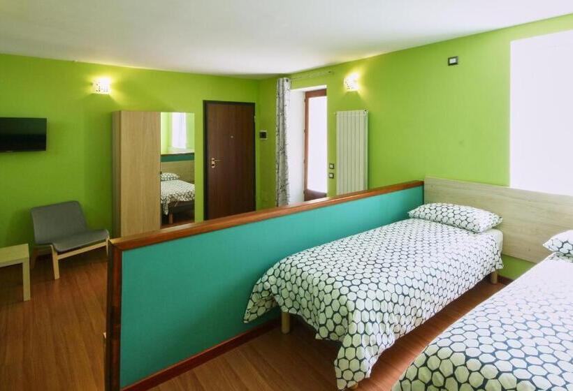 四人标准间, L Uovo Di Colombo