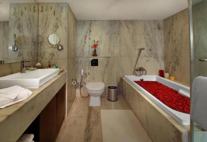 سوییت اجرایی, Four Points By Sheraton Hotel And Serviced Apartments Pune