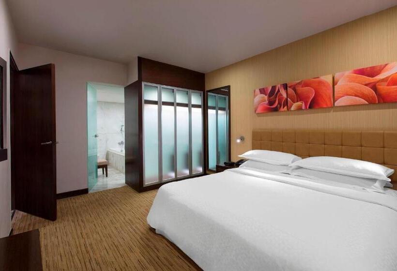行政套房, Four Points By Sheraton Hotel And Serviced Apartments Pune