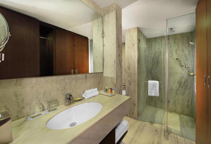 استودیو اجرایی, Four Points By Sheraton Hotel And Serviced Apartments Pune