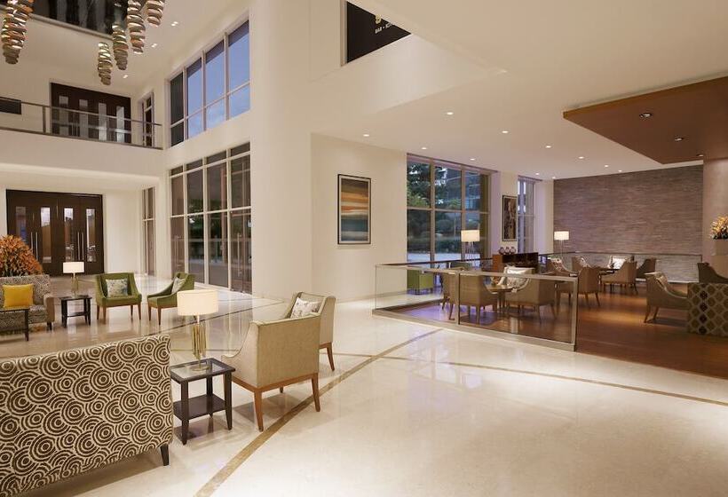 سوییت اجرایی, Four Points By Sheraton Hotel And Serviced Apartments Pune