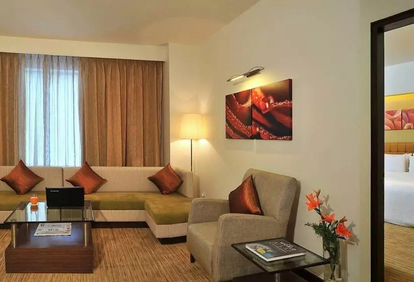 エクゼクティブスイート, Four Points By Sheraton Hotel And Serviced Apartments Pune