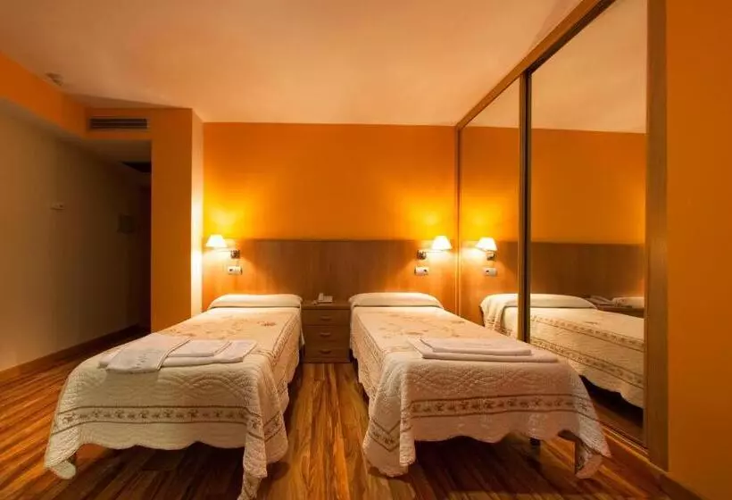 スタンダードシングルルーム, Hostal Rio Selmo