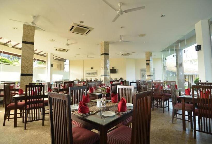 غرفة ديلوكس ثلاثية مطلة على البحر, Laya Beach