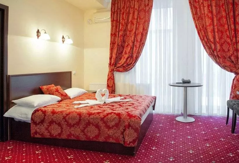سوئیت پرزیدنت, Manhattan Hotel & Restaurant