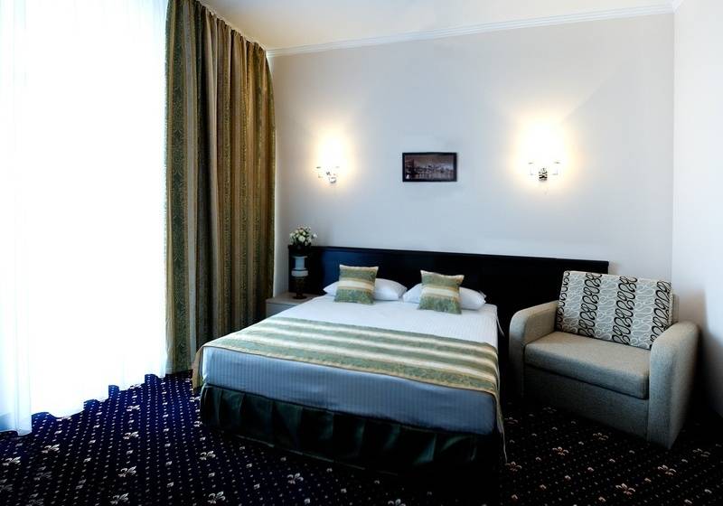 اتاق سوپریور, Manhattan Hotel & Restaurant