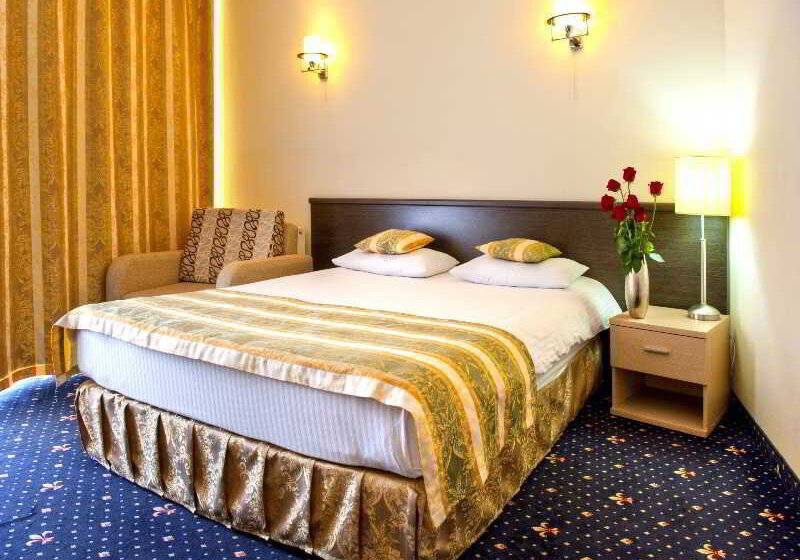 اتاق سوپریور, Manhattan Hotel & Restaurant