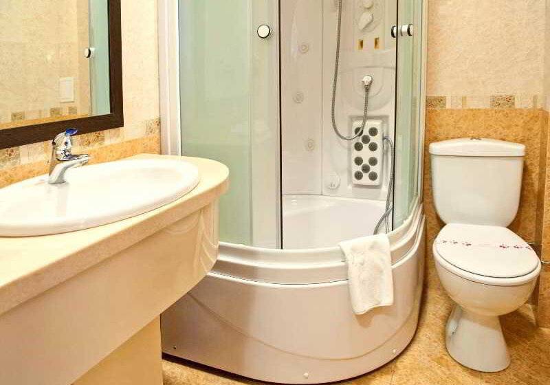 اتاق سوپریور, Manhattan Hotel & Restaurant