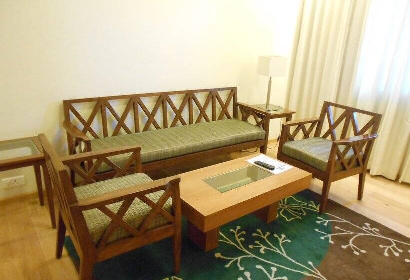 סוויטה, Noorya Business & Banquet