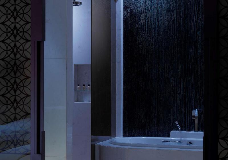 Люкс с Террасой, Park Hyatt Abu Dhabi Hotel And Villas