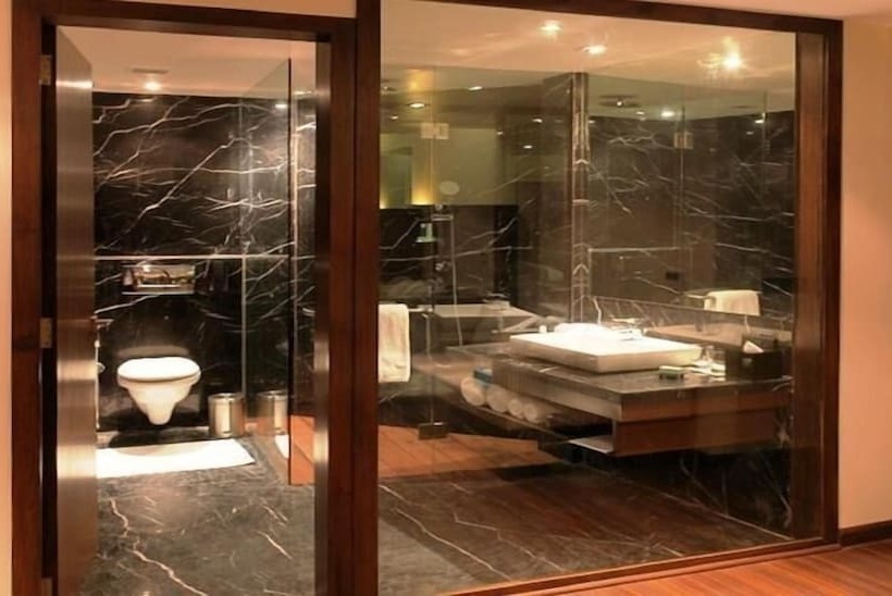 اتاق لوکس, Svenska Design Hotel, Electronic City, Bangalore