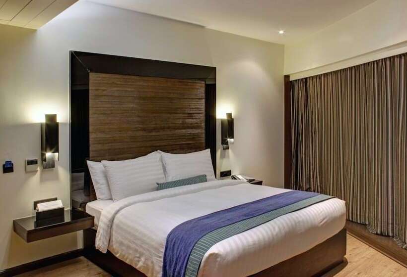 Президентский Люкс, Svenska Design Hotel, Electronic City, Bangalore