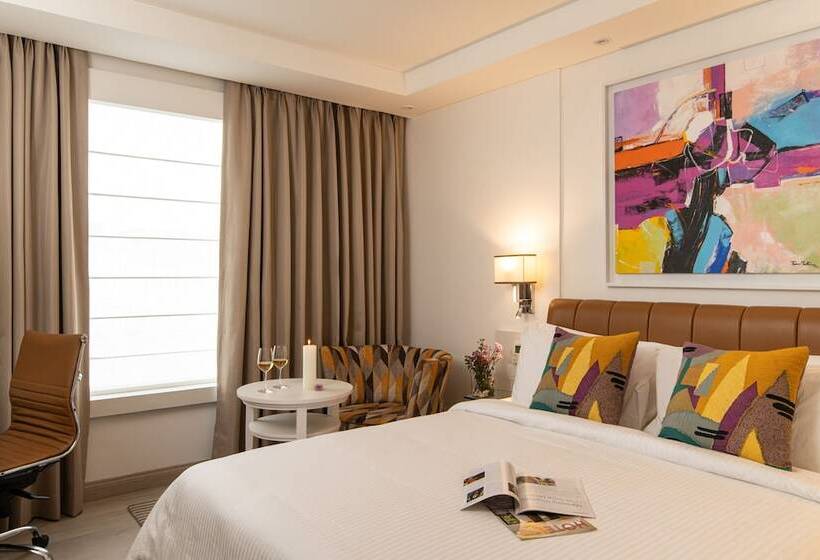 Номер Superior, The Ashtan Sarovar Portico