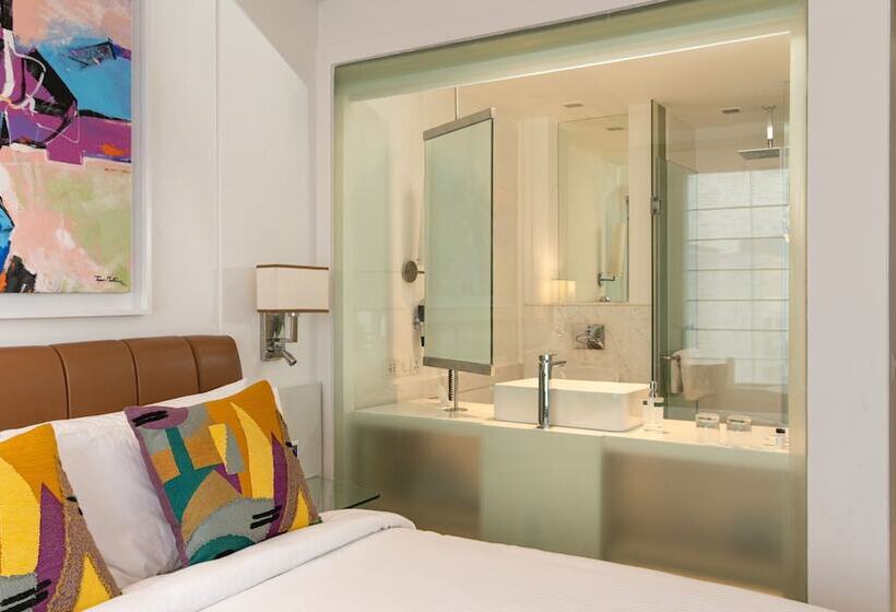 Номер Superior, The Ashtan Sarovar Portico