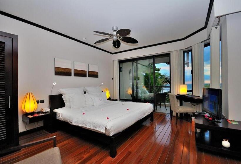 جناح جونيور, Le Cardinal Exclusive Resort