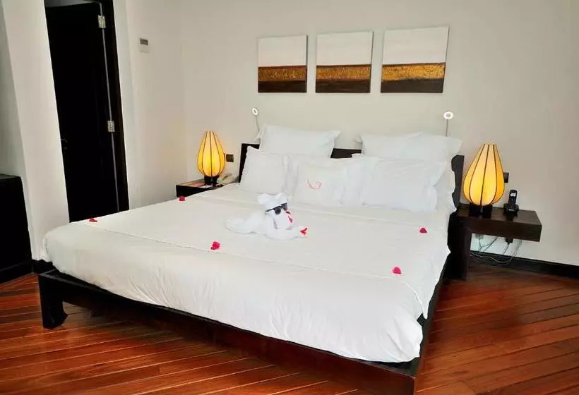 سوییت دوبلکس, Le Cardinal Exclusive Resort