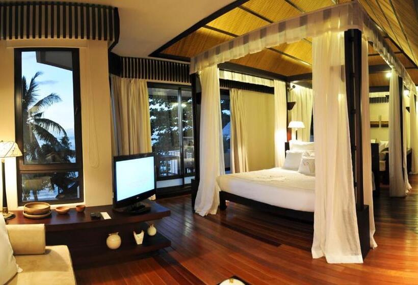 غرفة دور أخير, Le Cardinal Exclusive Resort