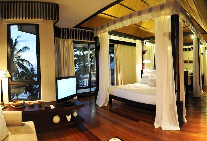 غرفة دور أخير, Le Cardinal Exclusive Resort