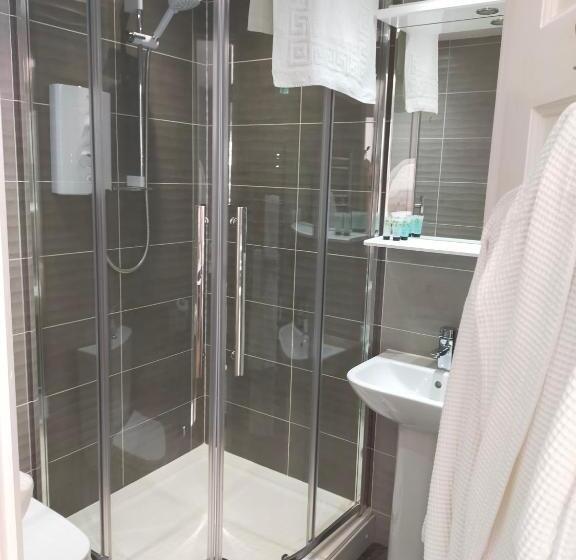 デラックスルーム, Lucker Mill House