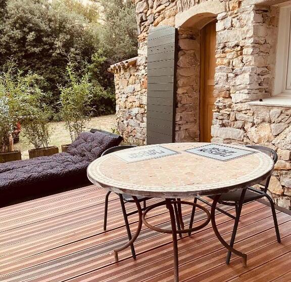 デラックススタジオ, Cabanon Sainte Victoire