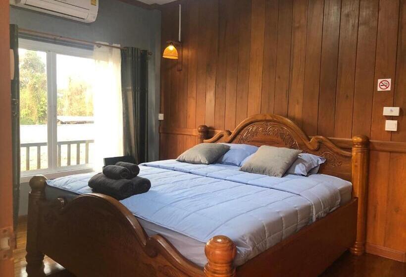 חדר סטנדרט, Ruen Thai Ban Rim Nam