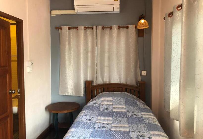 חדר סטנדרט יחיד, Ruen Thai Ban Rim Nam