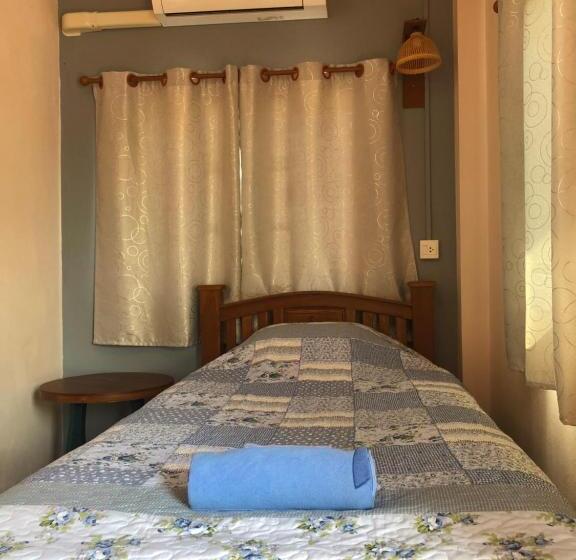 חדר סטנדרט יחיד, Ruen Thai Ban Rim Nam