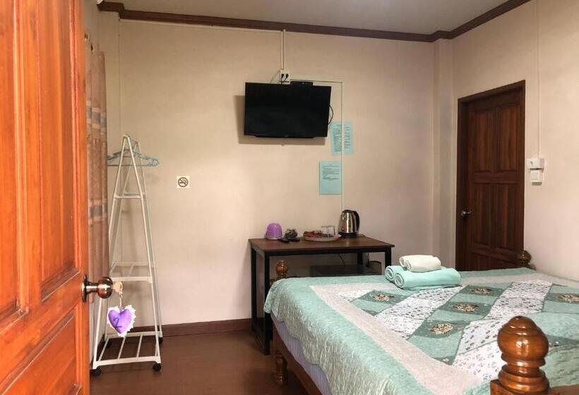 חדר סטנדרט עם מיטת קינג, Ruen Thai Ban Rim Nam