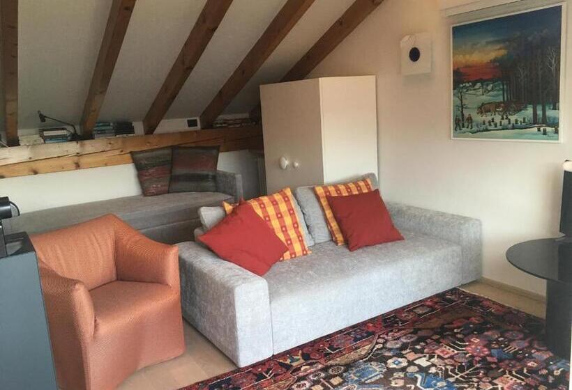 Suite with lake view, Suite Ananda