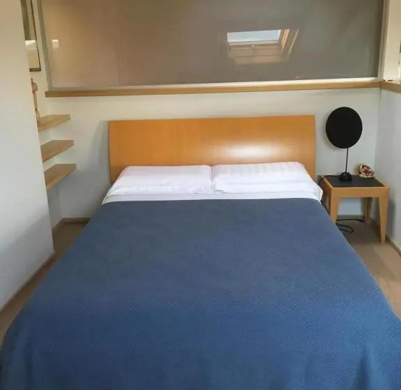 Suite with lake view, Suite Ananda