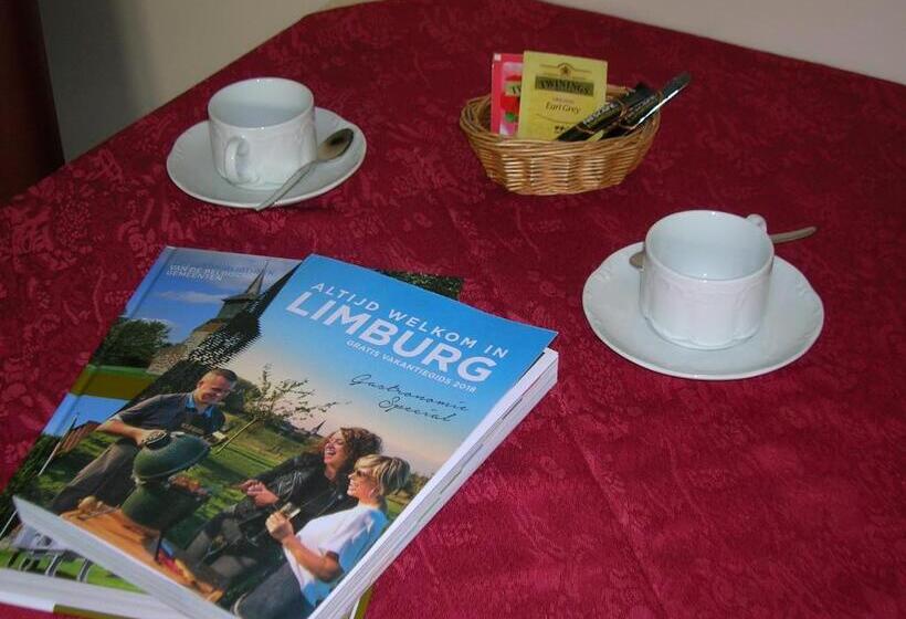 标准间, Liry S Home