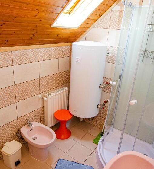 غرفة قياسية ثلاثية, Bánóporta