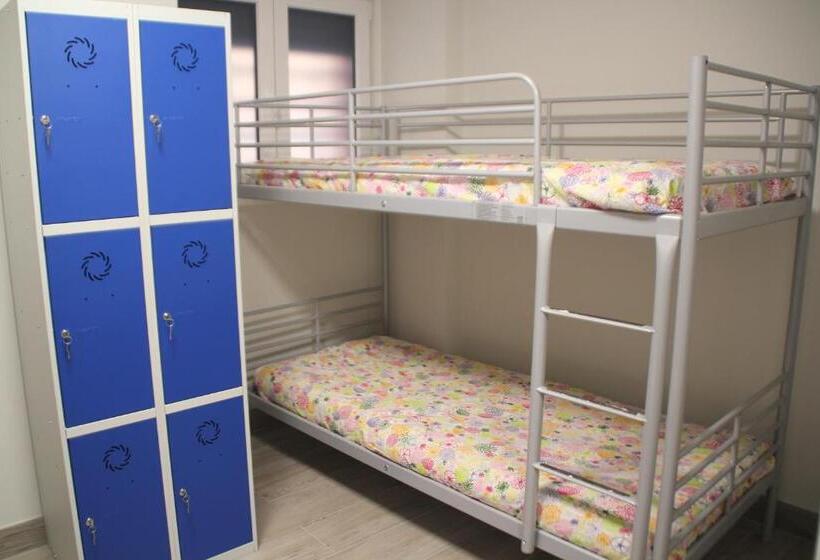 חדר משפחתי, Albergue Logroño Centro