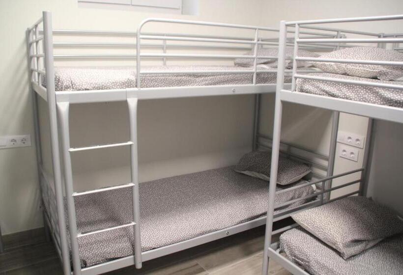 חדר משפחתי, Albergue Logroño Centro