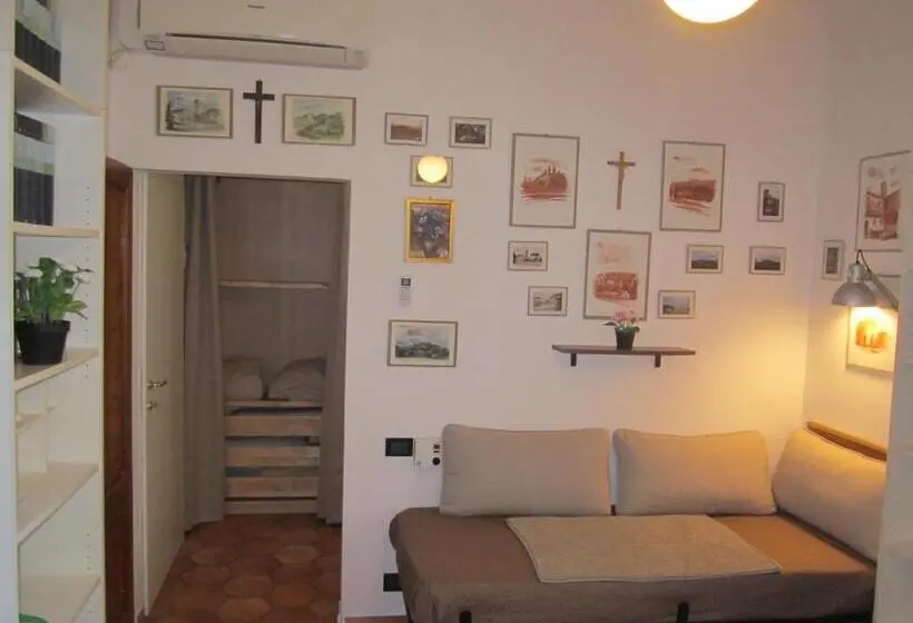 スタンダードトリプルルームの外観-バスルーム, B&b La Pieve   Locanda Per Viandanti
