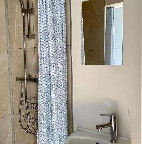 استودیوی استاندارد, L Escale Appartements Et Suites En Bord De Mer